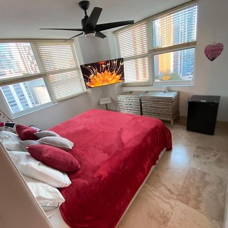 ميامي Comfortable Room In The Brickell City Center Area المظهر الخارجي الصورة